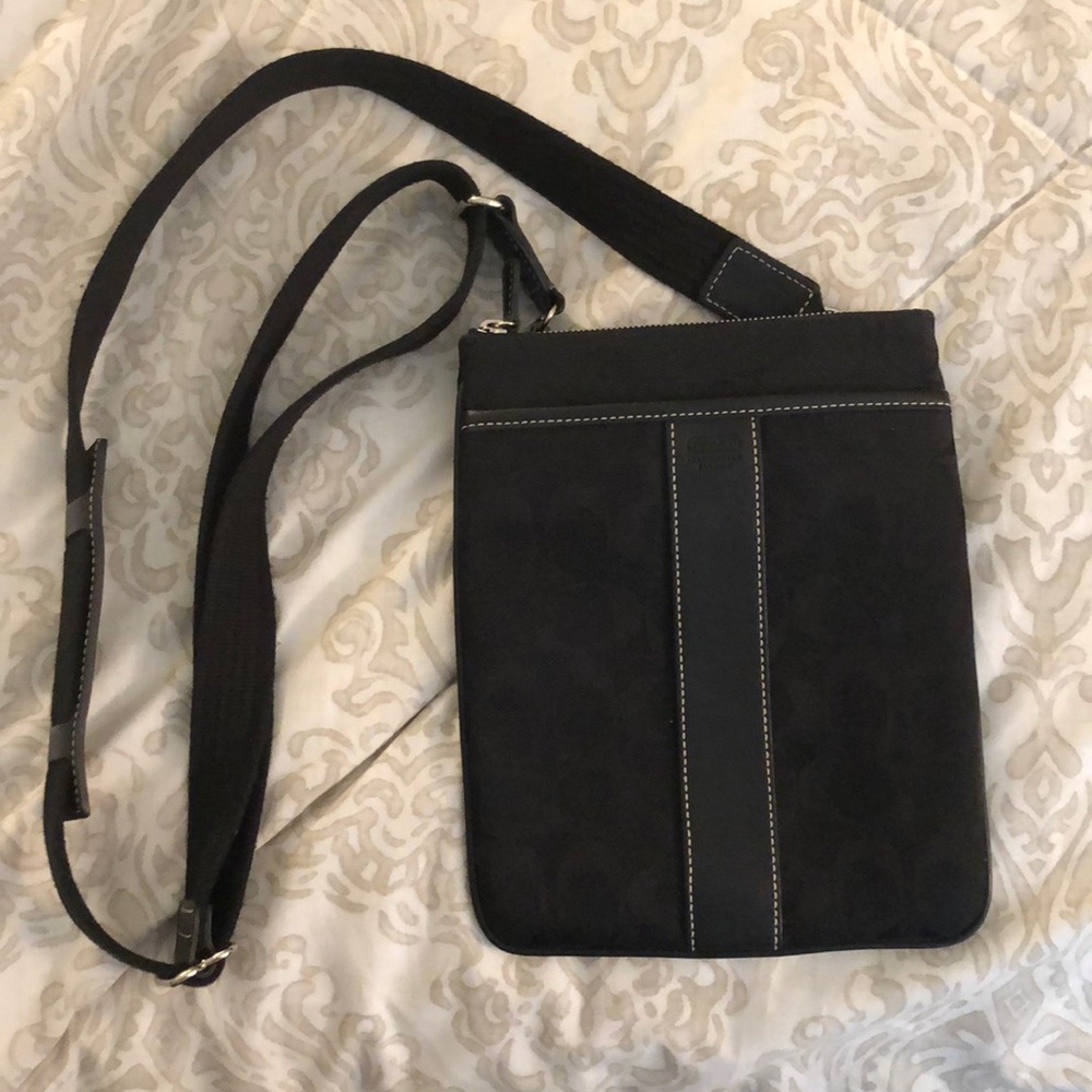 COACH - Small black crossbody